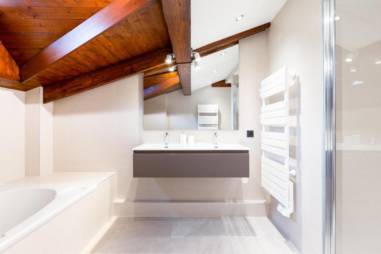 Chalet Les Praz - 280Sqm - Sauna Cinema Fitness - 5 Bedrooms In Heart Of Les Praz - By Cozee Rentals Шамони Экстерьер фото